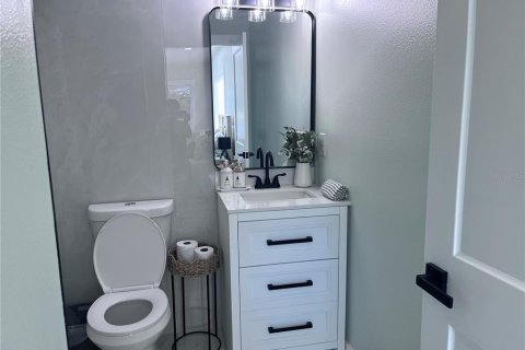 Condo in Tampa, Florida, 3 rooms № 2206685 - photo 12