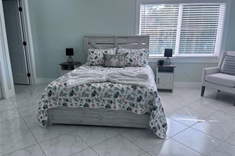Condo in Tampa, Florida, 3 rooms № 2206685 - photo 8