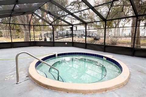 Condo in Tampa, Florida, 3 rooms № 2206685 - photo 19