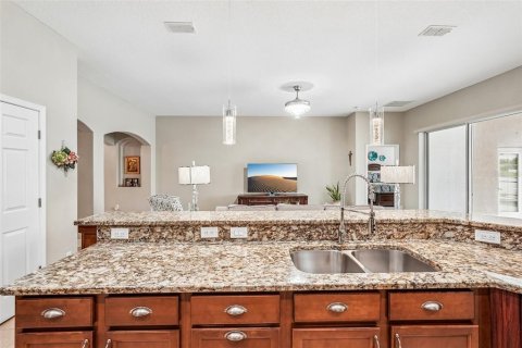 House in Parrish, Florida 4 bedrooms, 254.55 sq.m. № 2110202 - photo 14