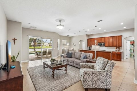 House in Parrish, Florida 4 bedrooms, 254.55 sq.m. № 2110202 - photo 5