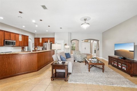 House in Parrish, Florida 4 bedrooms, 254.55 sq.m. № 2110202 - photo 7