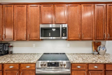 House in Parrish, Florida 4 bedrooms, 254.55 sq.m. № 2110202 - photo 15