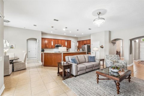 House in Parrish, Florida 4 bedrooms, 254.55 sq.m. № 2110202 - photo 6