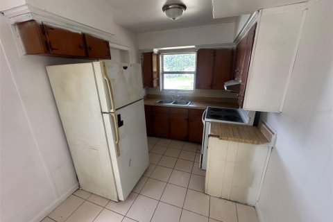 Casa en venta en Orlando, Florida, 3 dormitorios, 83.61 m2 № 1898657 - foto 2