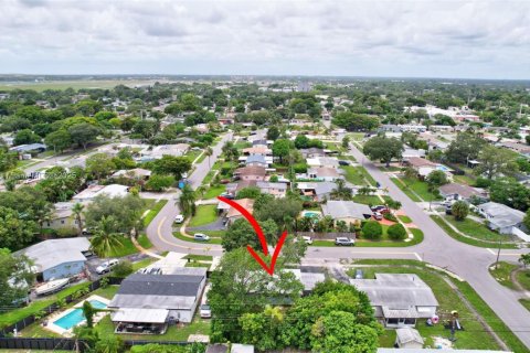 Casa en venta en Pembroke Pines, Florida, 3 dormitorios, 94.02 m2 № 1877572 - foto 30