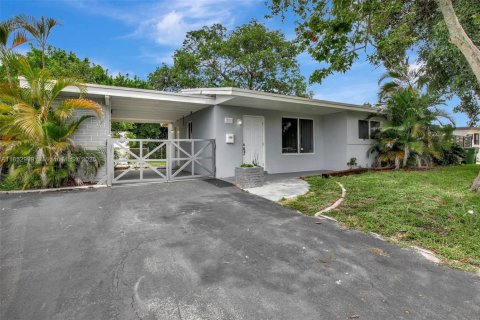 Casa en venta en Pembroke Pines, Florida, 3 dormitorios, 94.02 m2 № 1877572 - foto 3