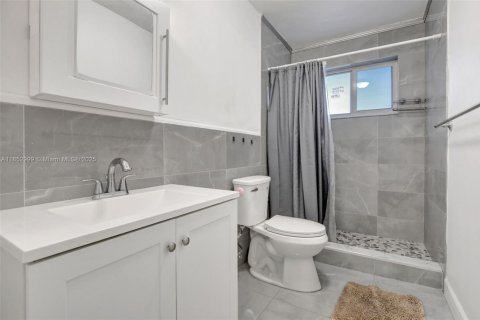 Casa en venta en Pembroke Pines, Florida, 3 dormitorios, 94.02 m2 № 1877572 - foto 19