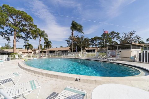 Casa en venta en Sarasota, Florida, 2 dormitorios, 86.77 m2 № 2101219 - foto 3