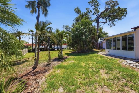Casa en venta en Sarasota, Florida, 2 dormitorios, 86.77 m2 № 2101219 - foto 24