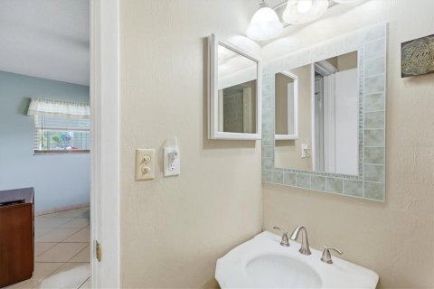 Casa en venta en Sarasota, Florida, 2 dormitorios, 86.77 m2 № 2101219 - foto 13