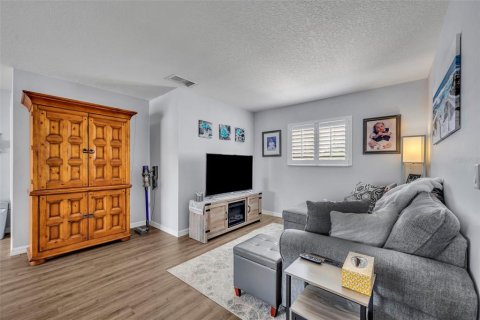 Casa en venta en Orlando, Florida, 5 dormitorios, 369.1 m2 № 1909951 - foto 14