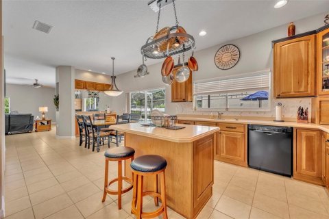 Casa en venta en Orlando, Florida, 5 dormitorios, 369.1 m2 № 1909951 - foto 9
