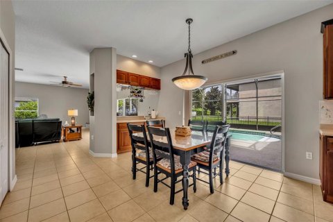 Casa en venta en Orlando, Florida, 5 dormitorios, 369.1 m2 № 1909951 - foto 10