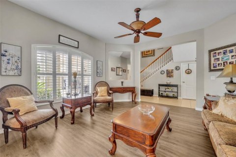 Casa en venta en Orlando, Florida, 5 dormitorios, 369.1 m2 № 1909951 - foto 23