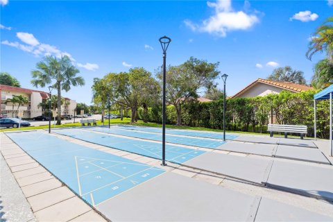 Condominio en venta en Pembroke Pines, Florida, 2 dormitorios, 108.7 m2 № 1896873 - foto 30