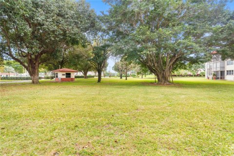 Condominio en venta en Pembroke Pines, Florida, 2 dormitorios, 108.7 m2 № 1896873 - foto 19