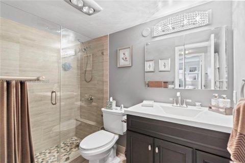 Condominio en venta en Pembroke Pines, Florida, 2 dormitorios, 108.7 m2 № 1896873 - foto 17