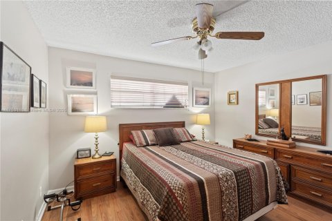 Condominio en venta en Pembroke Pines, Florida, 2 dormitorios, 108.7 m2 № 1896873 - foto 14