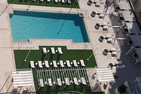 Condominio en venta en Miami, Florida, 2 dormitorios, 89.93 m2 № 1939610 - foto 27