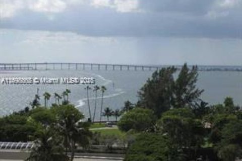 Condominio en venta en Miami, Florida, 2 dormitorios, 89.93 m2 № 1939610 - foto 26