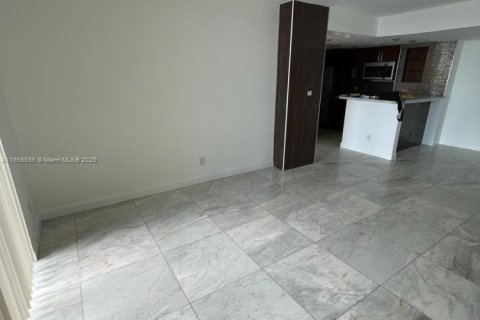 Condominio en venta en Miami, Florida, 2 dormitorios, 89.93 m2 № 1939610 - foto 11