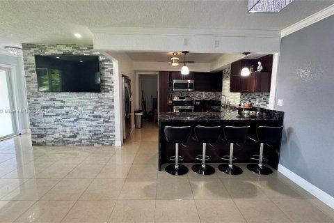 Casa en alquiler en Pembroke Pines, Florida, 3 dormitorios, 112.32 m2 № 1898168 - foto 8