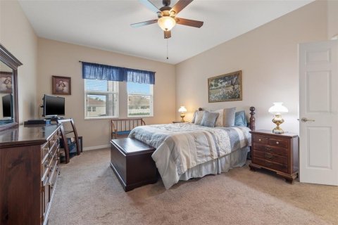 House in Fish Hawk, Florida 4 bedrooms, 246.47 sq.m. № 1547277 - photo 13