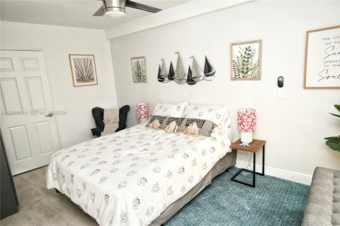 Immobilier commercial à vendre à Miami, Floride: 140.38 m2 № 2077994 - photo 7