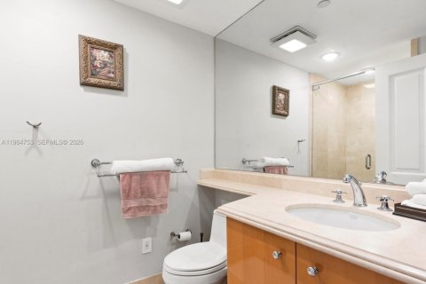 Condominio en alquiler en Sunny Isles Beach, Florida, 3 dormitorios, 205.69 m2 № 2026070 - foto 13