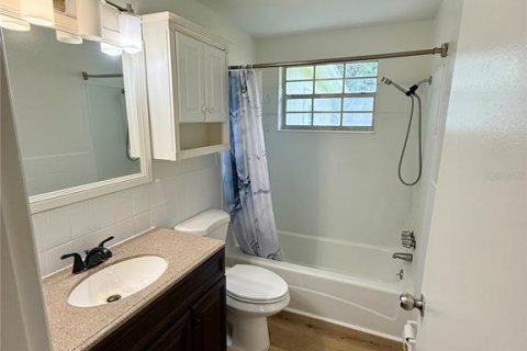 Casa en alquiler en Zephyrhills, Florida, 2 dormitorios, 90.67 m2 № 1917462 - foto 8