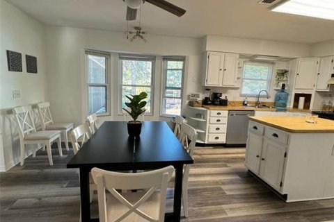Casa en alquiler en Inglis, Florida, 3 dormitorios, 189.52 m2 № 1553326 - foto 6