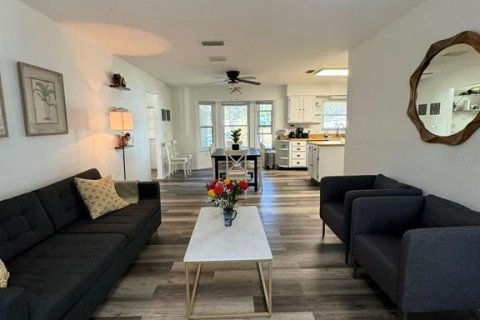 Casa en alquiler en Inglis, Florida, 3 dormitorios, 189.52 m2 № 1553326 - foto 11