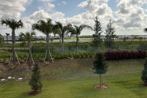 Casa en alquiler en Port St. Lucie, Florida, 5 dormitorios, 243.03 m2 № 1993902 - foto 5