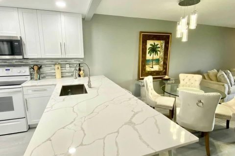 Condominio en alquiler en Boca Raton, Florida, 2 dormitorios, 97.55 m2 № 2086231 - foto 3