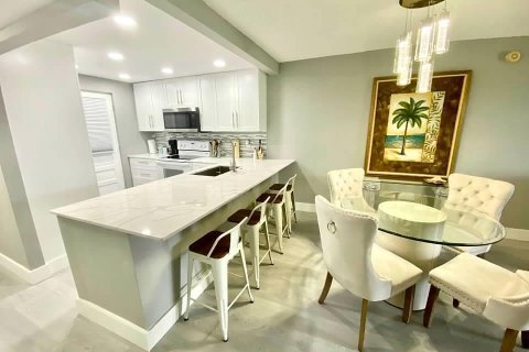 Condominio en Boca Raton, Florida, 2 dormitorios  № 2086231
