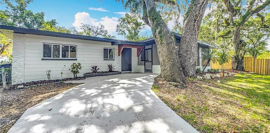 Casa en Tampa, Florida 4 dormitorios, 144 m2 № 1662073