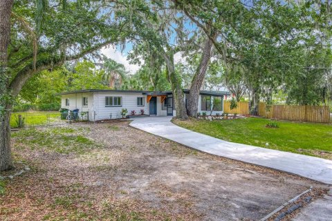 Casa en venta en Tampa, Florida, 4 dormitorios, 144 m2 № 1662073 - foto 7