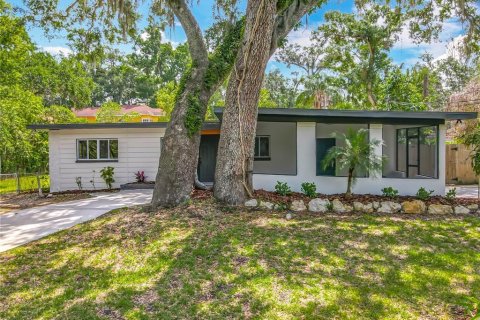 Casa en venta en Tampa, Florida, 4 dormitorios, 144 m2 № 1662073 - foto 10