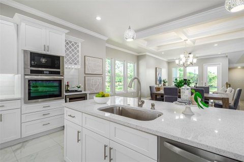 Купить таунхаус в Тампа, Флорида 7 комнат, 273.69м2, № 2117877 - фото 3