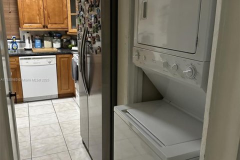 Copropriété à louer à Miami, Floride: 2 chambres, 105.07 m2 № 1941082 - photo 3