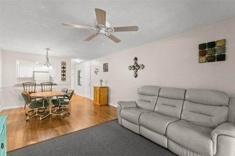 Condominio en venta en Palm Harbor, Florida, 2 dormitorios, 91.04 m2 № 1869417 - foto 14