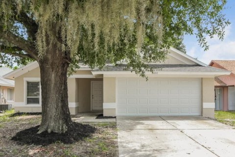 Villa ou maison à Kissimmee, Floride 3 chambres, 164.07 m2 № 2318464