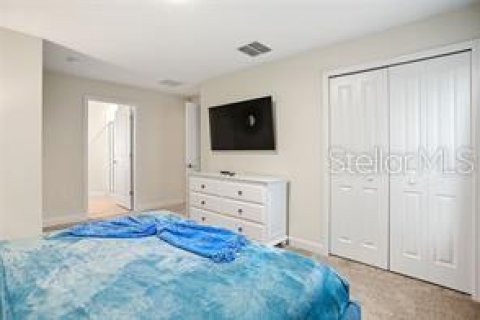 Townhouse in Davenport, Florida 5 bedrooms, 201.32 sq.m. № 2212822 - photo 24