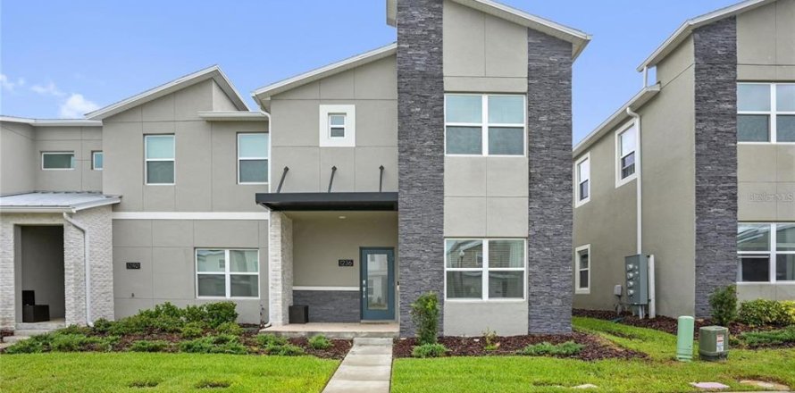 Townhouse in Davenport, Florida 5 bedrooms, 201.32 sq.m. № 2212822