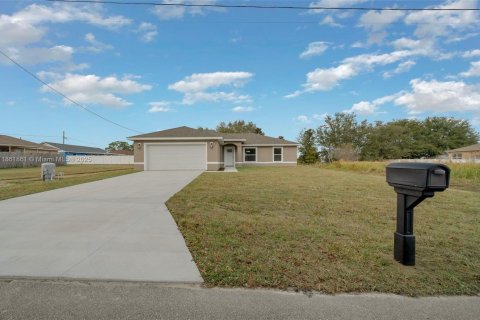 House in Ocala, Florida 3 bedrooms, 137.87 sq.m. № 1890609 - photo 4