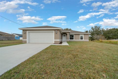 House in Ocala, Florida 3 bedrooms, 137.87 sq.m. № 1890609 - photo 7