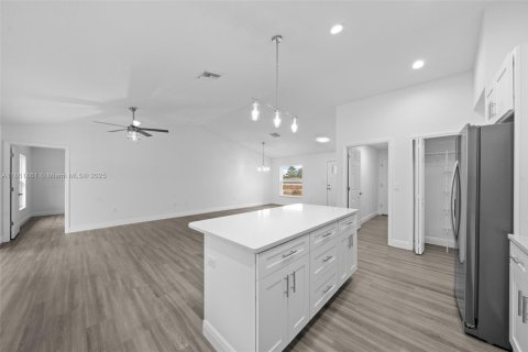 House in Ocala, Florida 3 bedrooms, 137.87 sq.m. № 1890609 - photo 20