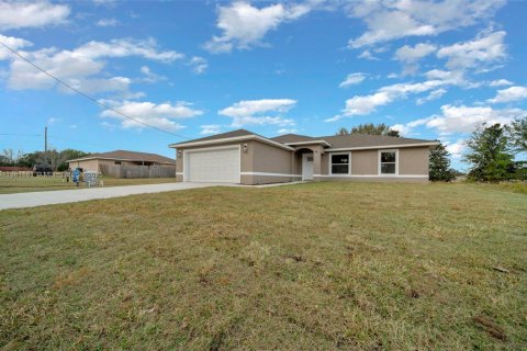 House in Ocala, Florida 3 bedrooms, 137.87 sq.m. № 1890609 - photo 8