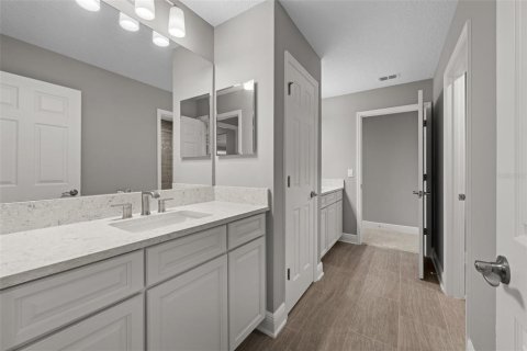 House in Wesley Chapel, Florida 7 bedrooms, 506.5 sq.m. № 1826943 - photo 26